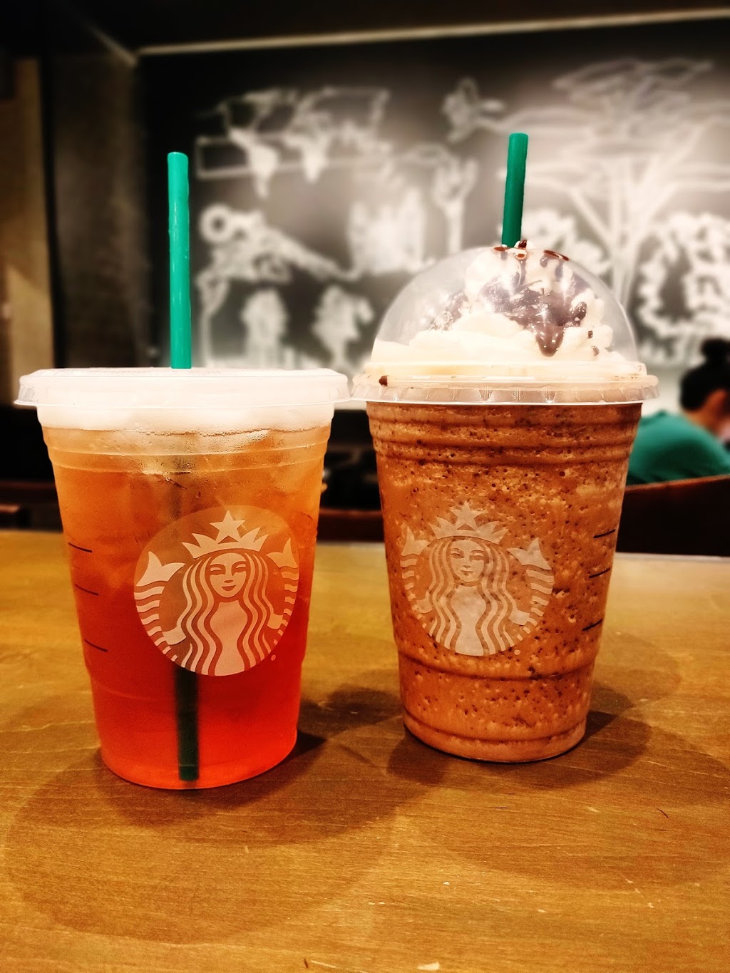 Starbucks | cafe | 4450 Fowler St, Fort Myers, FL 33901, USA | 2392750805 OR +1 239-275-0805