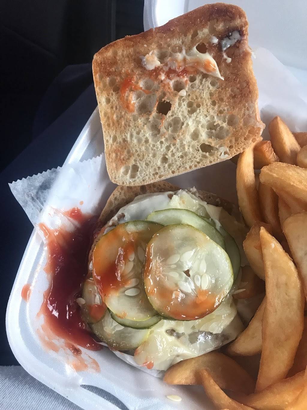 Spring Garden Pizza and Restaurant | restaurant | 1139 Spring Garden St, Philadelphia, PA 19123, USA | 2157657665 OR +1 215-765-7665