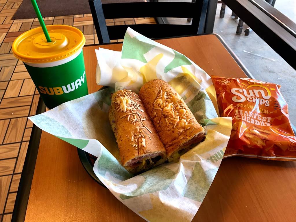 Subway Restaurants | restaurant | 150 Old County Rd, Brisbane, CA 94005, USA | 4154671442 OR +1 415-467-1442
