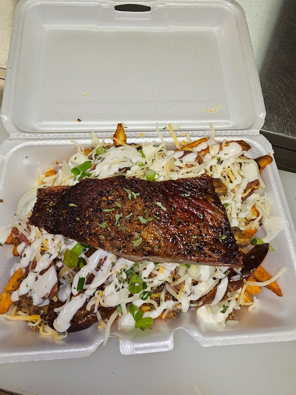 Alpha Grill BBQ & Wings WEST | restaurant | 6161 S 33rd W Ave Suite 100, Tulsa, OK 74132, USA | 9186218788 OR +1 918-621-8788