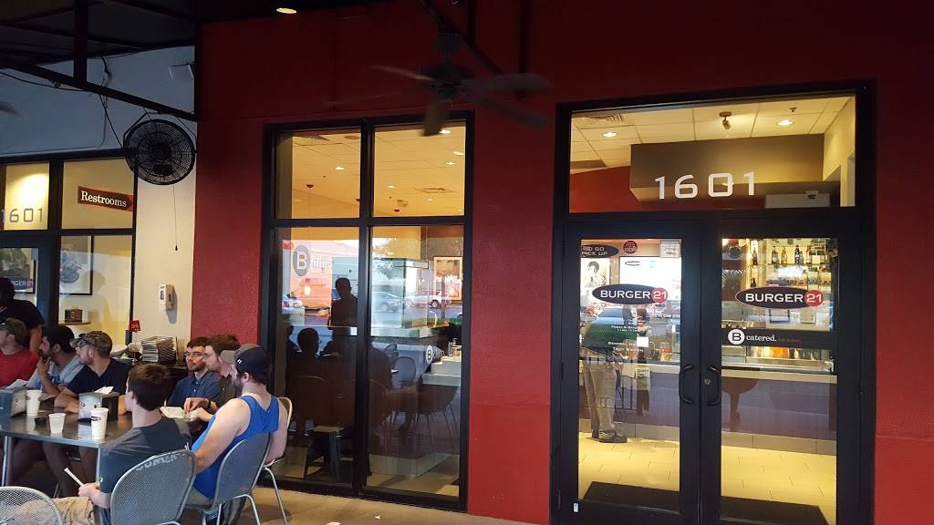 Burger 21 Lakeland | restaurant | 1601 Town Center Dr, Lakeland, FL 33803, USA | 8639378002 OR +1 863-937-8002