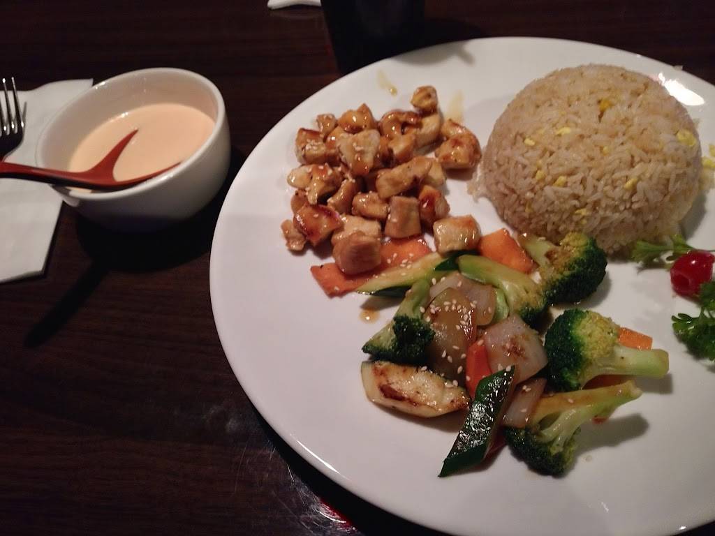 Hana Japanese Restaurant | restaurant | 4777 Mahoning Ave, Youngstown, OH 44515, USA | 3307925555 OR +1 330-792-5555