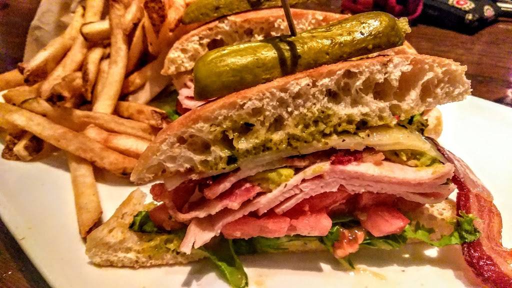 TGI Fridays | restaurant | 10811 International Dr, Orlando, FL 32821, USA | 4073515870 OR +1 407-351-5870