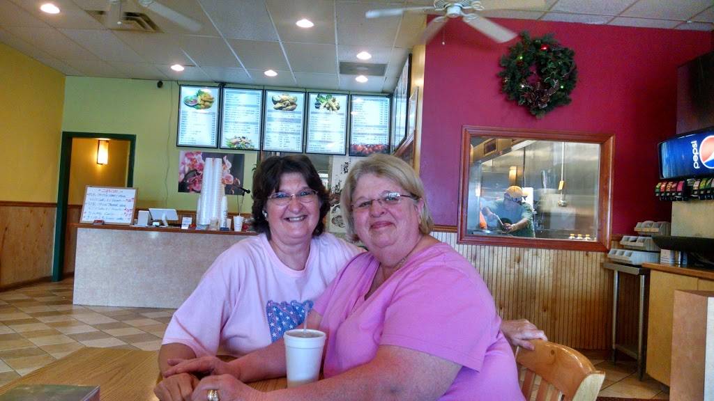 Golden Chicken | restaurant | 537 Solomons Island Rd N, Prince Frederick, MD 20678, USA | 4105355984 OR +1 410-535-5984