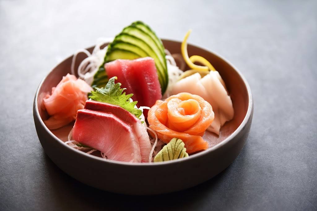 Taketei Sushi | meal takeaway | 800 S Michigan Ave, Chicago, IL 60605, USA | 3127207382 OR +1 312-720-7382