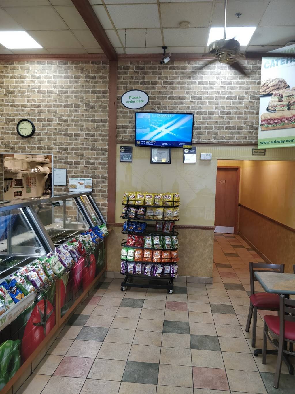 Subway Restaurants | restaurant | 2010 John F. Kennedy Blvd, Union City, NJ 07087, USA | 2013250060 OR +1 201-325-0060