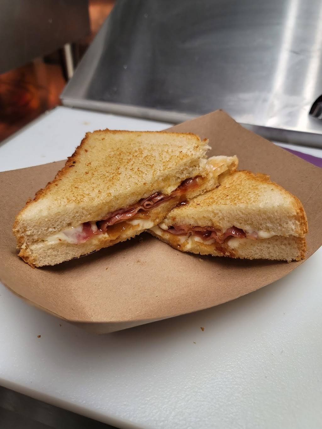 University Pub | restaurant | 3019 S University Dr, Fort Worth, TX 76109, USA | 8173457633 OR +1 817-345-7633