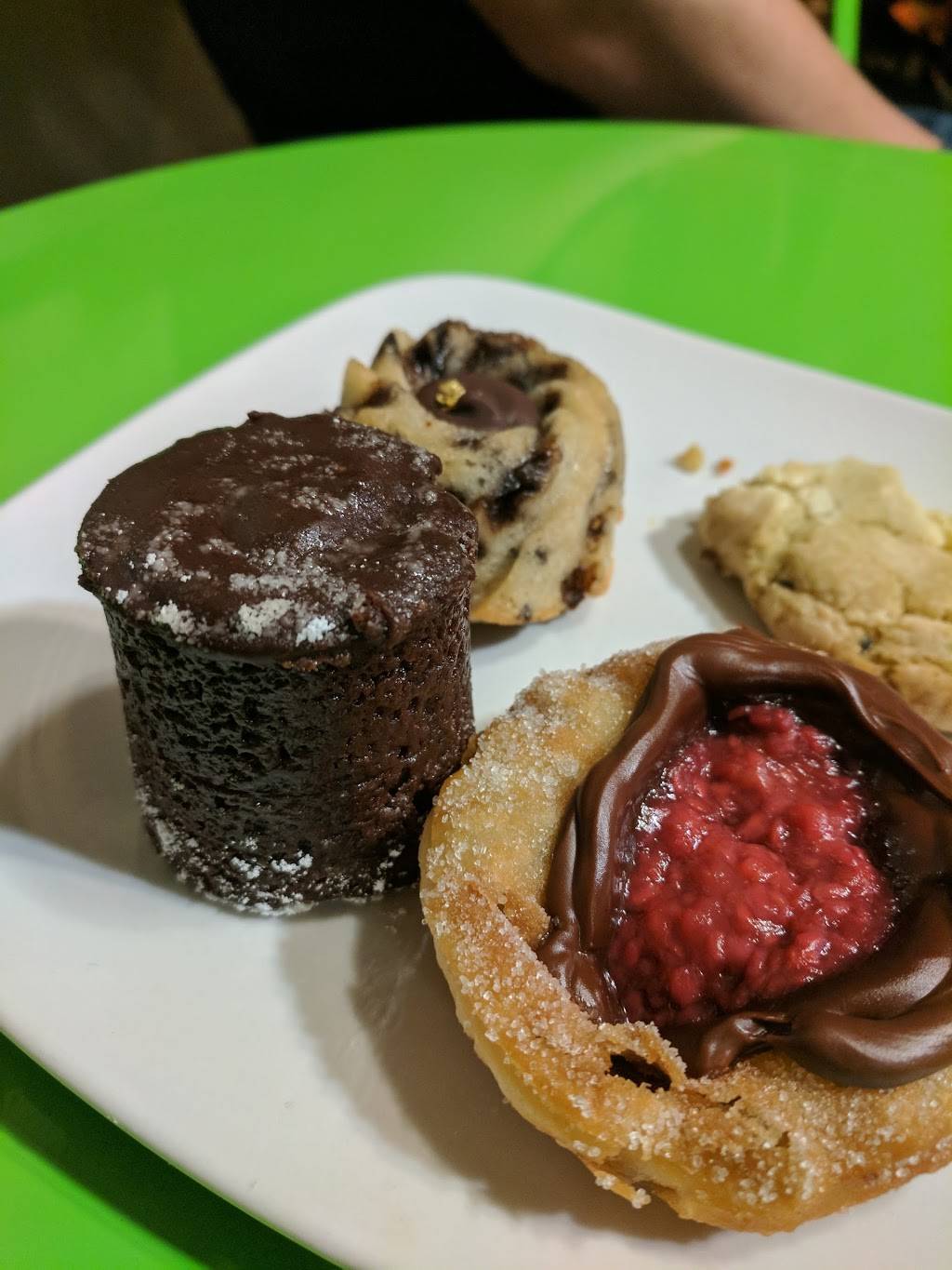 Whisk Dessert Bar | restaurant | 724 Azalea Dr, Shreveport, LA 71106, USA | 3184598771 OR +1 318-459-8771