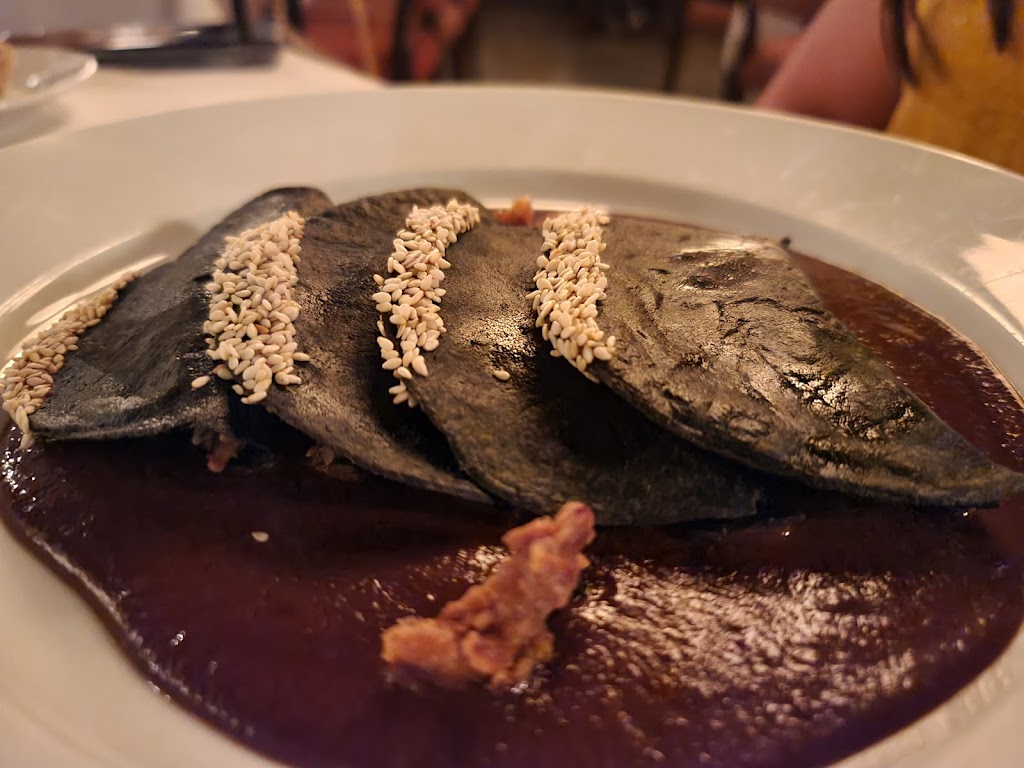Madeira | restaurant | 805 Media Luna Rd #800, Brownsville, TX 78520, USA | 9565043100 OR +1 956-504-3100