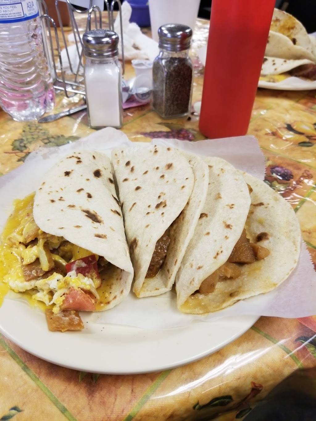 Tenorios Mexican Restaurant No.2 | restaurant | 5019 W Commerce St, San Antonio, TX 78237, USA | 2104315411 OR +1 210-431-5411