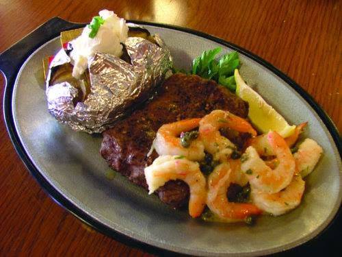 The Glenn Bar & Grill | restaurant | 11140 Irma Dr, Northglenn, CO 80233, USA | 3032551400 OR +1 303-255-1400