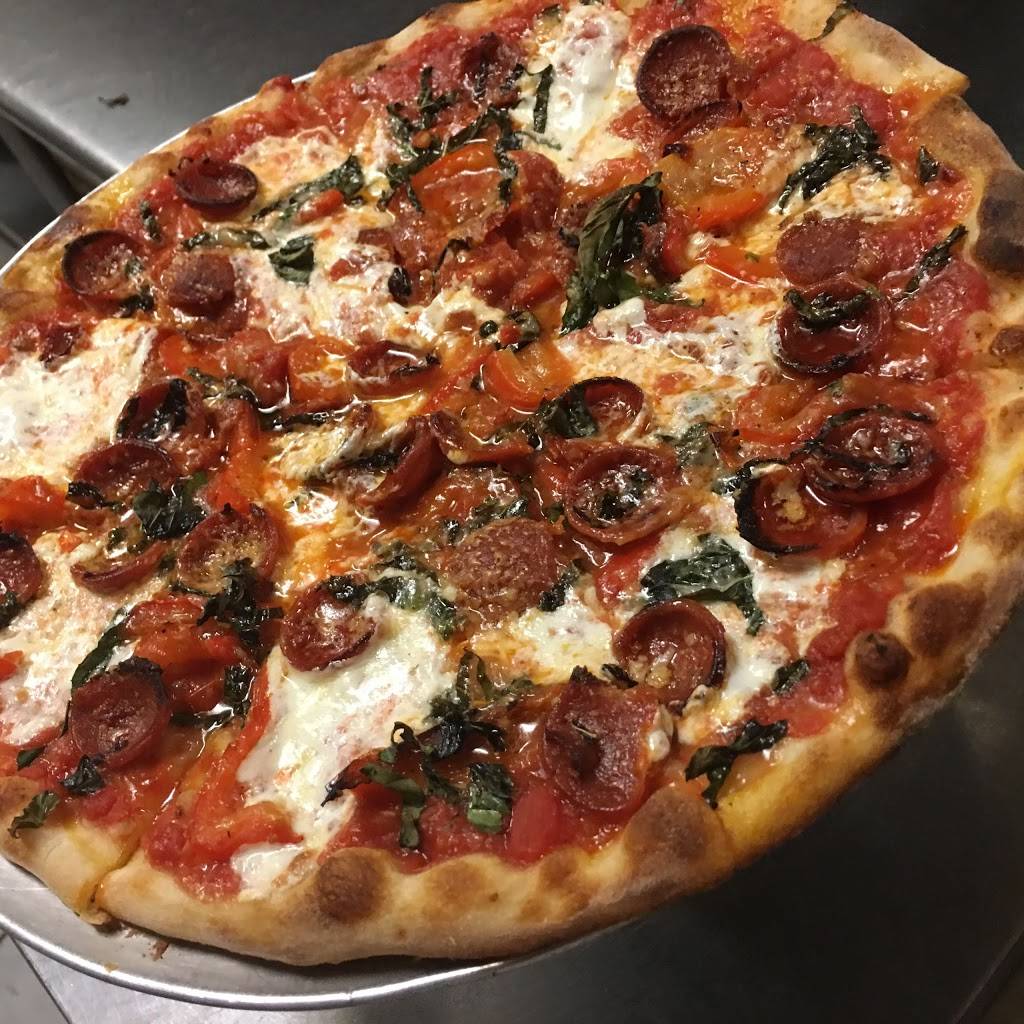 Harrys Bishops Corner Pizza Napoletana | restaurant | 732 N Main St, West Hartford, CT 06117, USA | 8602360400 OR +1 860-236-0400