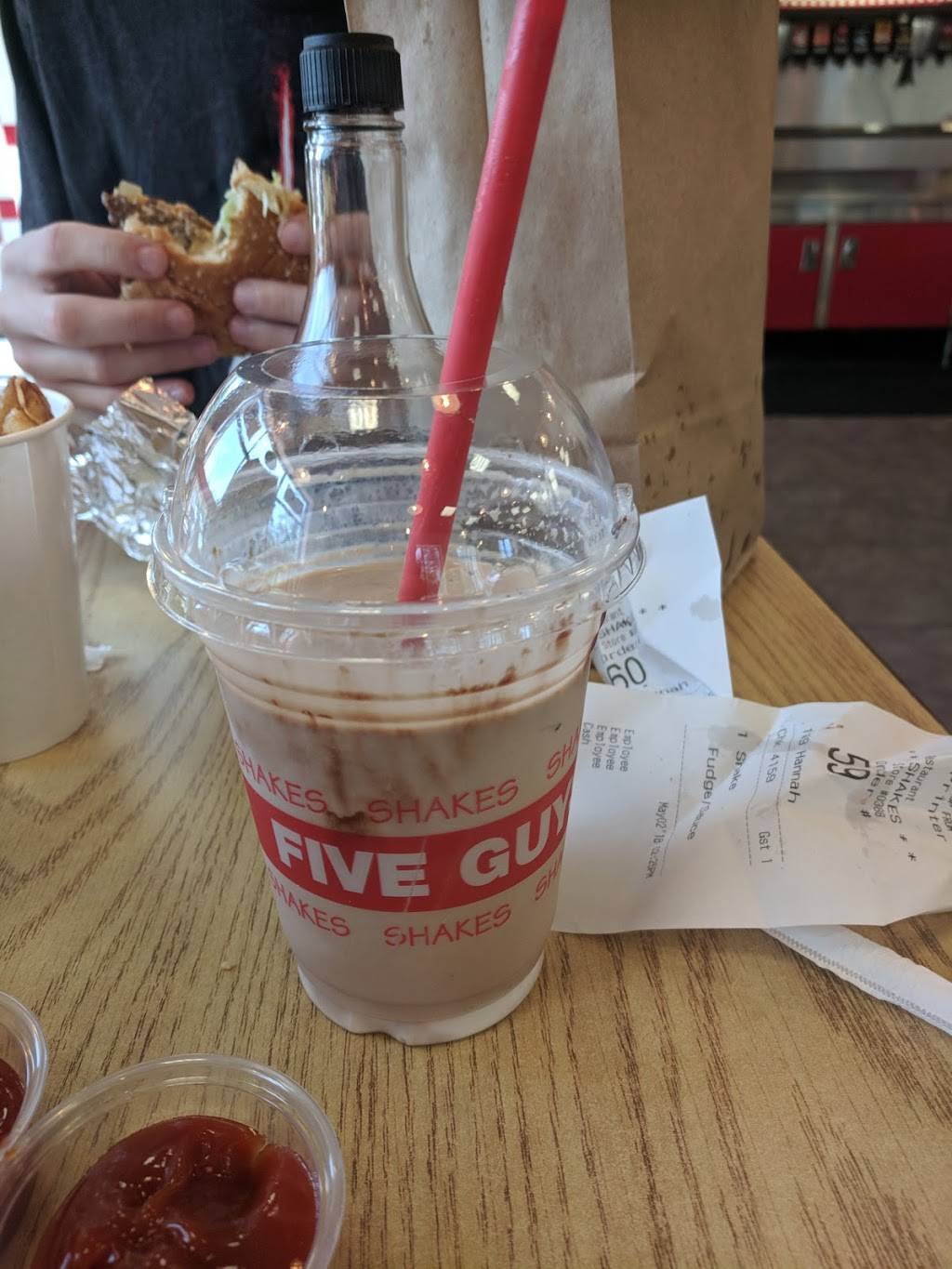 Five Guys | meal takeaway | 85 Faunce Corner Mall Rd, North Dartmouth, MA 02747, USA | 5088585030 OR +1 508-858-5030