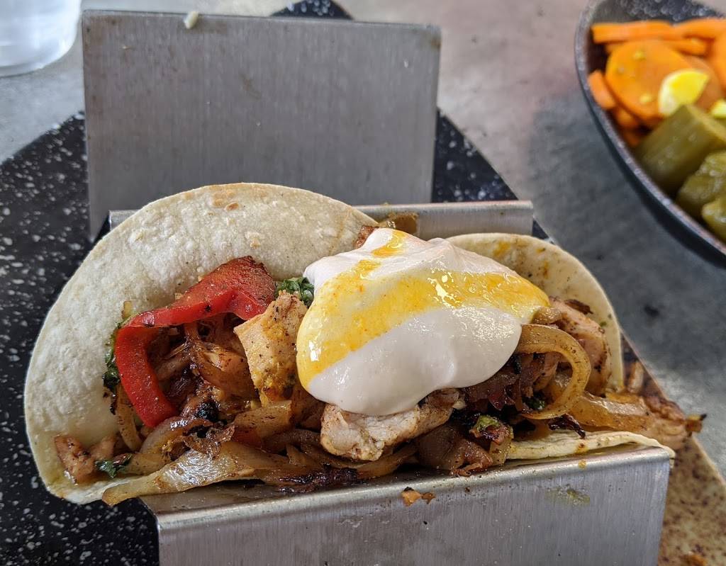 Levy’s Shawarma | restaurant | 3575 NE 207th St, Aventura, FL 33180, USA | 3059744899 OR +1 305-974-4899