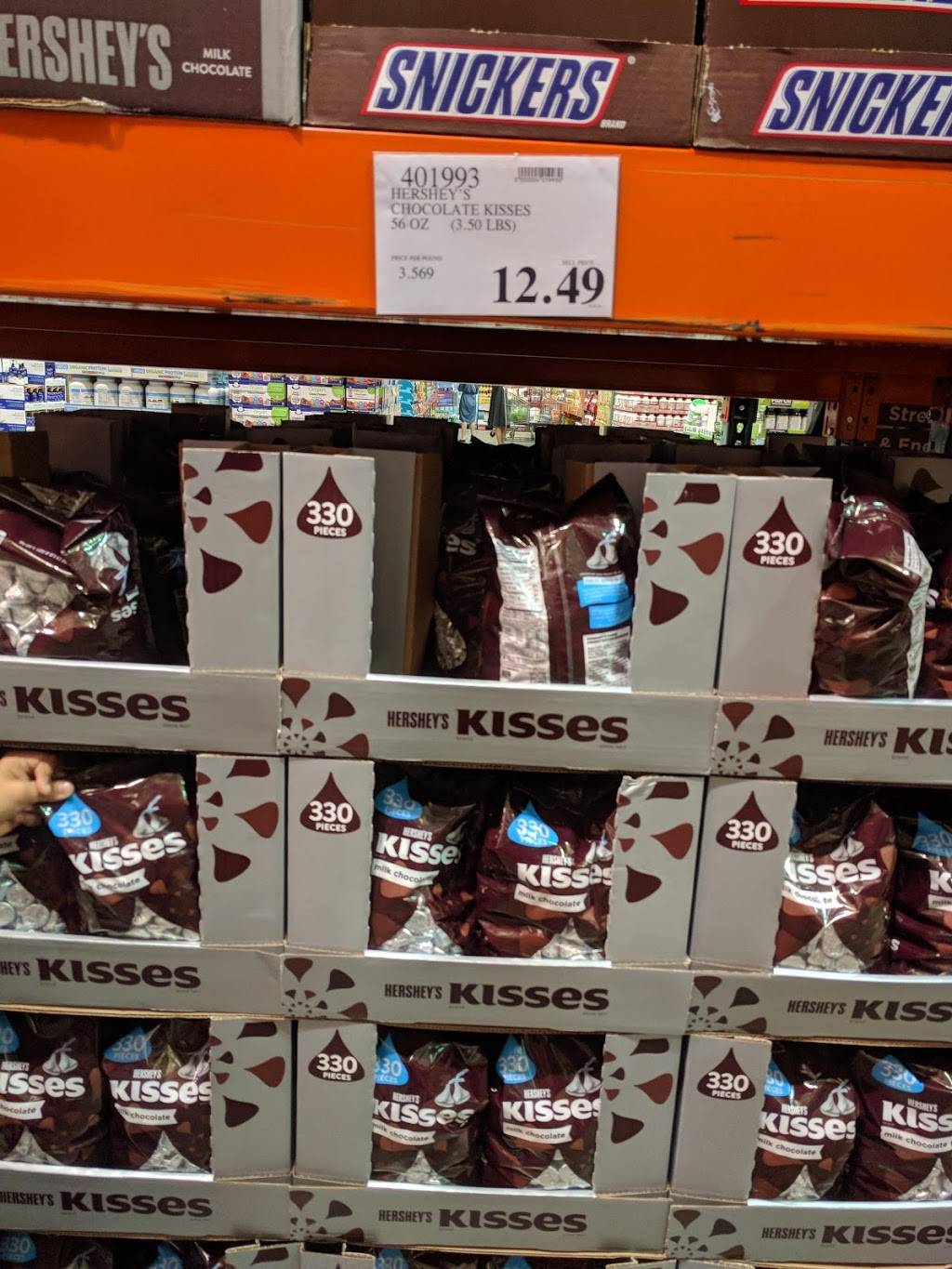 Costco Food Court | meal takeaway | 6135 Junction Blvd, Rego Park, NY 11374, USA | 7187607864 OR +1 718-760-7864