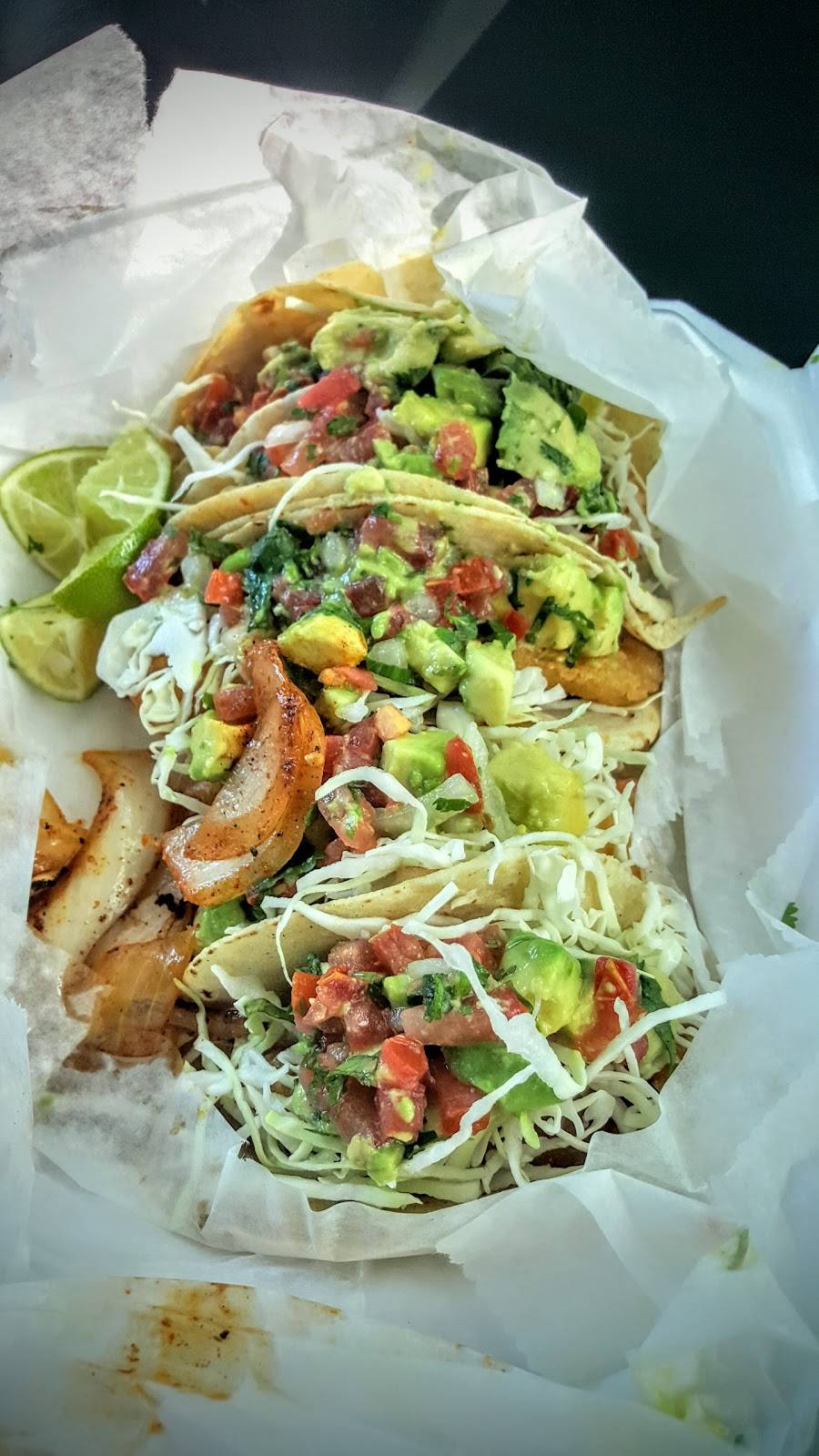 Lolis Mexican Cravings | restaurant | 8005 Benjamin Rd, Tampa, FL 33634, USA | 8138867467 OR +1 813-886-7467