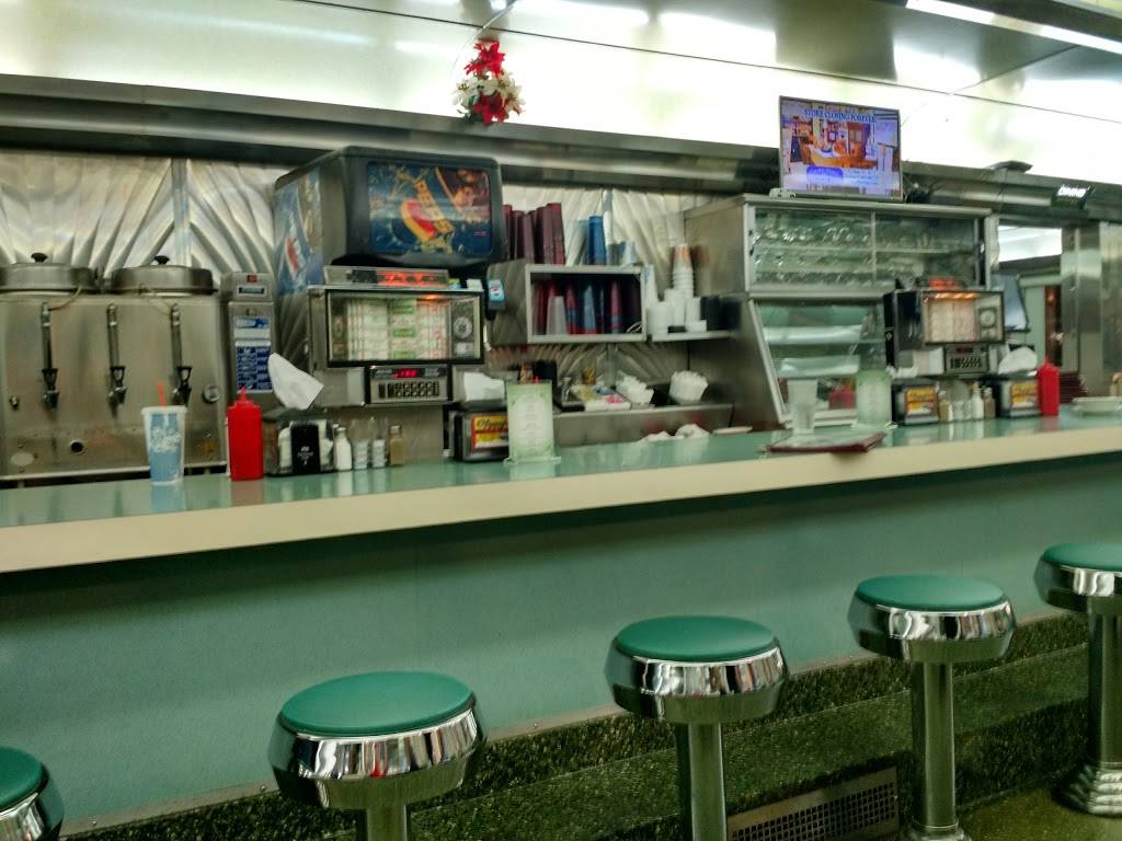 Olympia Diner | restaurant | 3413 Berlin Turnpike, Newington, CT 06111, USA | 8606669948 OR +1 860-666-9948