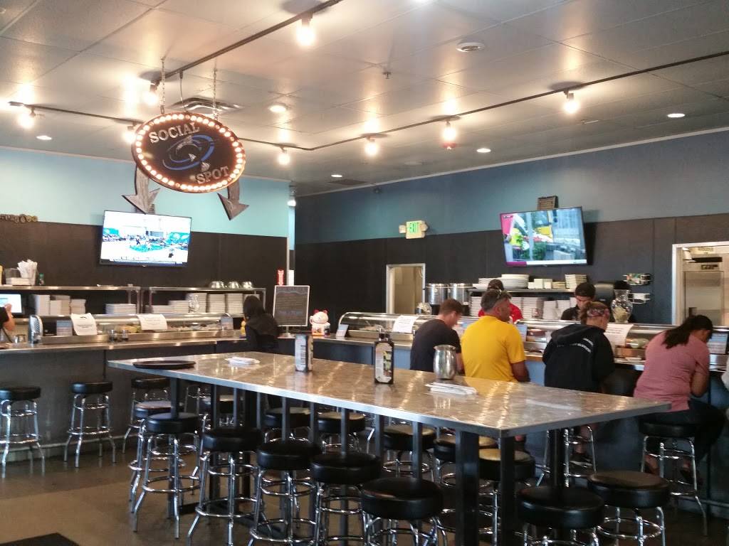 Trappers Sushi | restaurant | 1360 Galaxy Dr NE, Lacey, WA 98516, USA | 3606887469 OR +1 360-688-7469