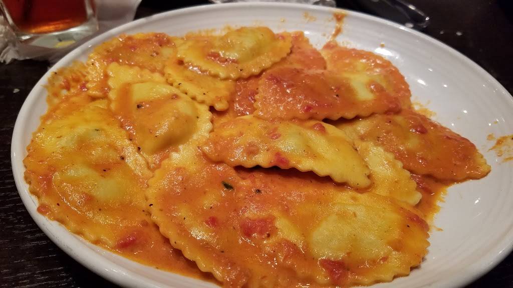 Carrabbas Italian Grill | restaurant | 335 E Linton Blvd, Delray Beach, FL 33483, USA | 5612669393 OR +1 561-266-9393