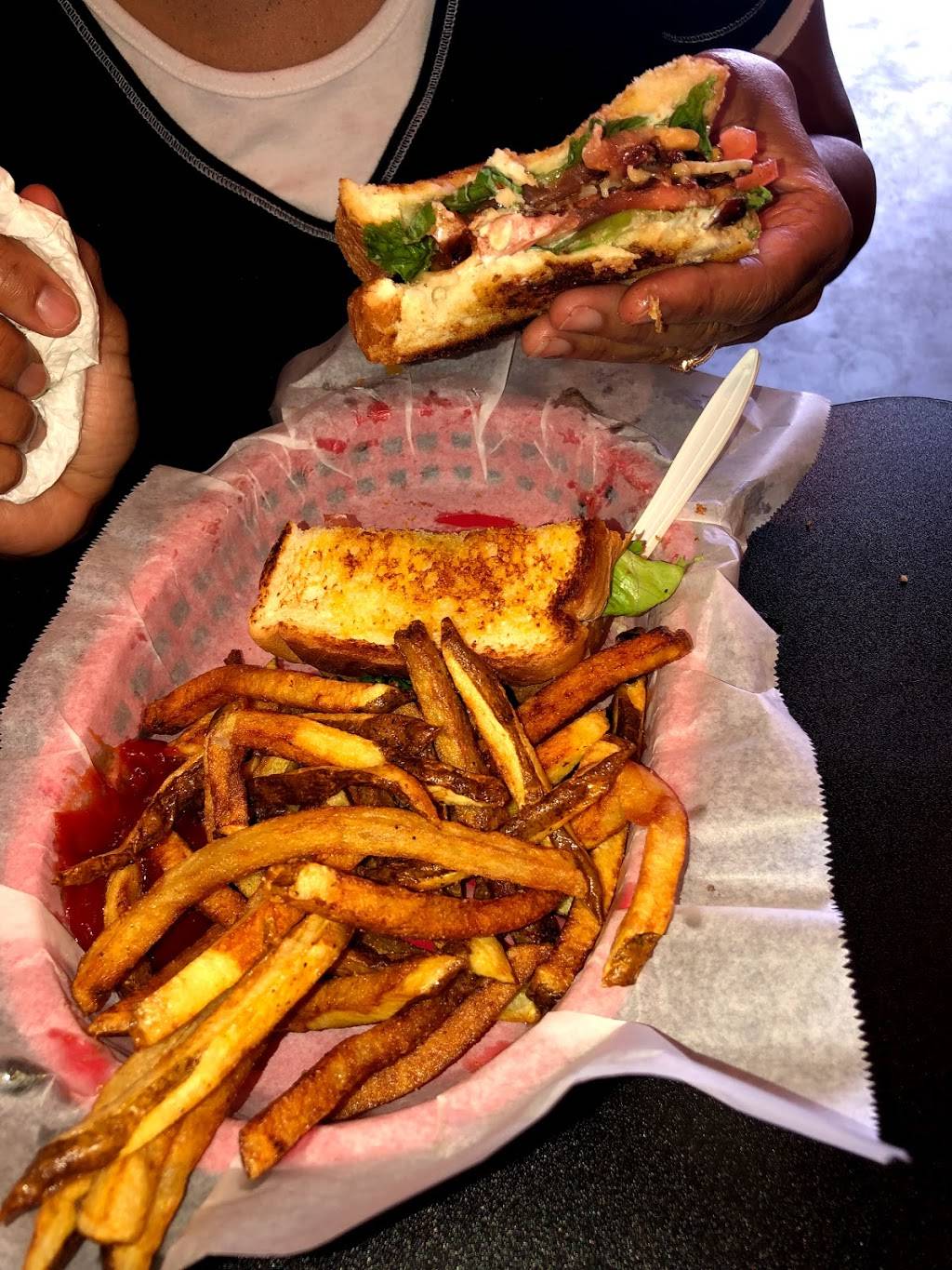 Bites | restaurant | 1212 Brampton Ave, Statesboro, GA 30458, USA | 9126232030 OR +1 912-623-2030