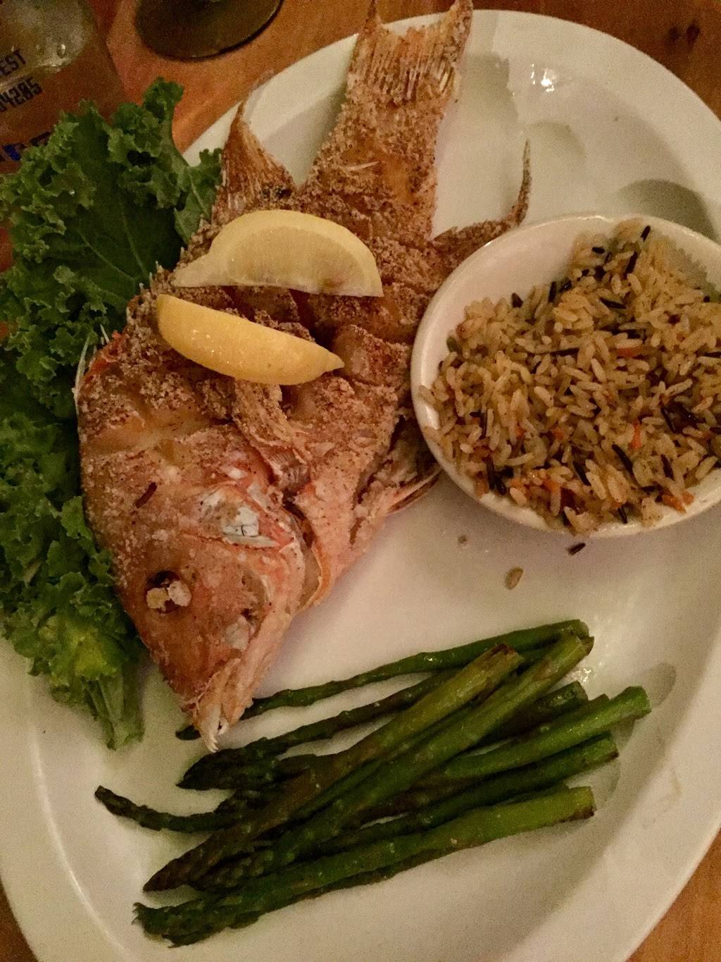 The Clam House Bar & Grill | restaurant | 304 7th St W, Palmetto, FL 34221, USA | 9417218774 OR +1 941-721-8774