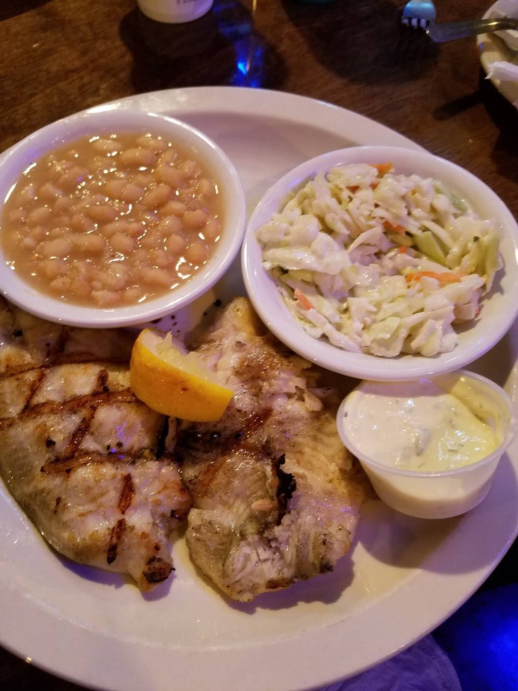 sidelines grill | restaurant | 220 Ren Mar Dr, Pleasant View, TN 37146, USA | 6157464252 OR +1 615-746-4252