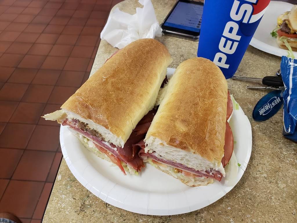 Johnnys Pizzeria & Restaurant | restaurant | 4841 Union Rd, Buffalo, NY 14225, USA | 7166328010 OR +1 716-632-8010