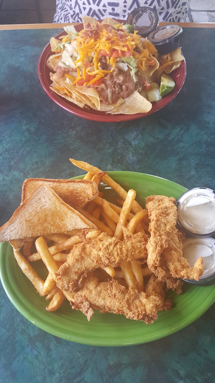 Mr Joes Grill & Drive Thru | restaurant | 504 E Broadway St, Hollis, OK 73550, USA | 5806882116 OR +1 580-688-2116