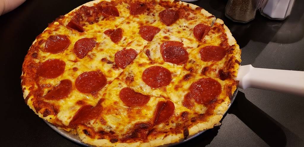 Jimmys Pizza | restaurant | 379 East Tompkins Street, Galesburg, IL 61401, USA | 3092974064 OR +1 309-297-4064