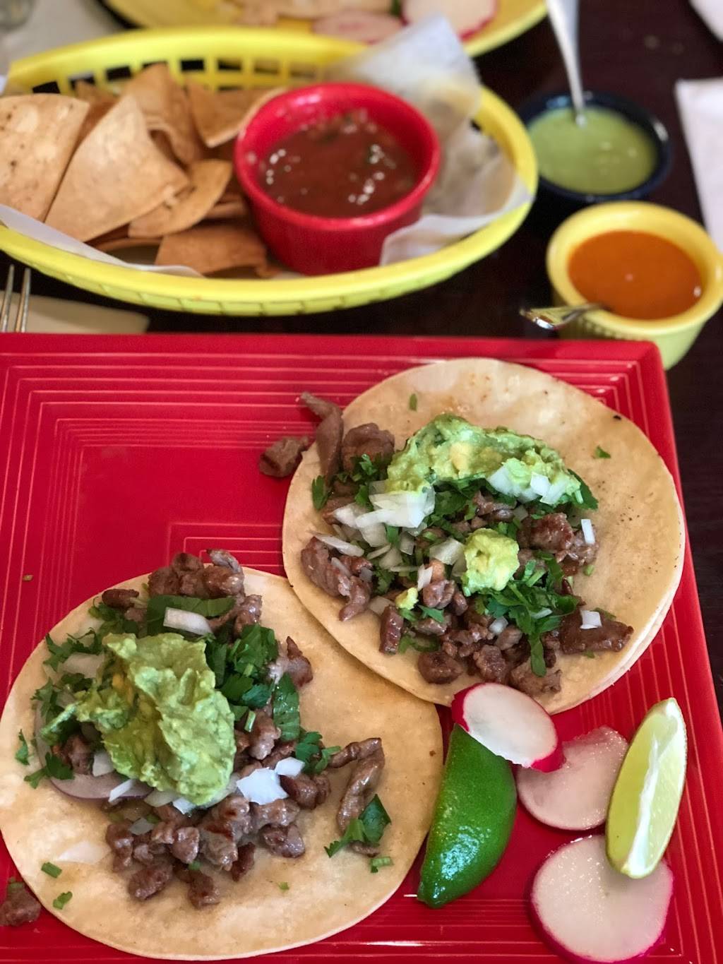 El Nopal | restaurant | 631 5th Ave, Brooklyn, NY 11215, USA | 7185412732 OR +1 718-541-2732