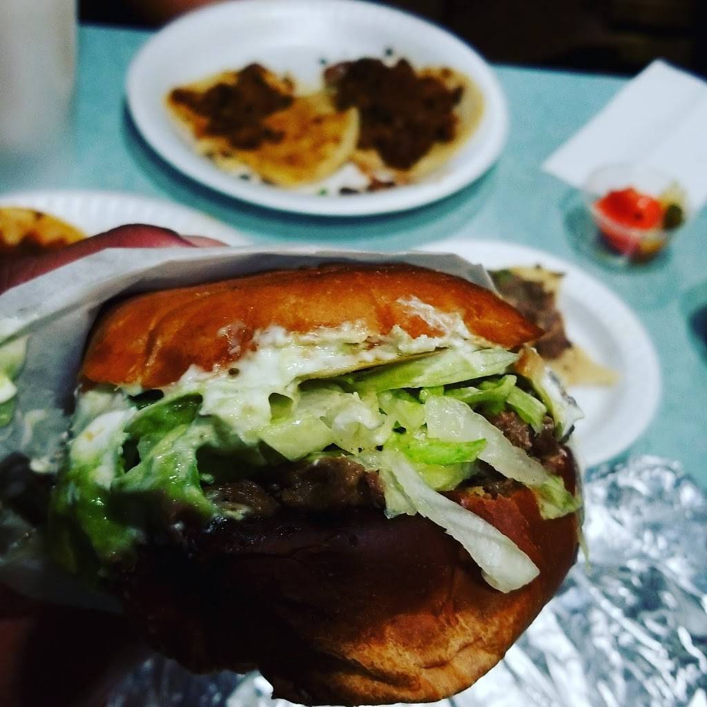 Taqueria Tapatia | restaurant | 202 S Bristol St, Santa Ana, CA 92703, USA | 7149729115 OR +1 714-972-9115