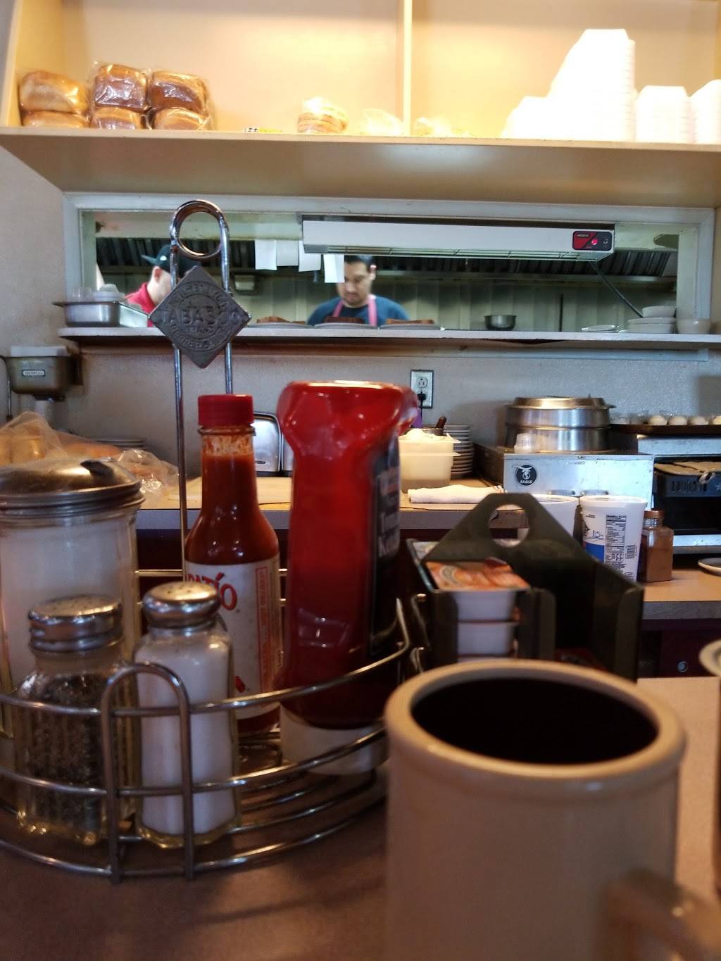 Johnnys | restaurant | 610 E Yosemite Ave, Manteca, CA 95336, USA | 2092399111 OR +1 209-239-9111