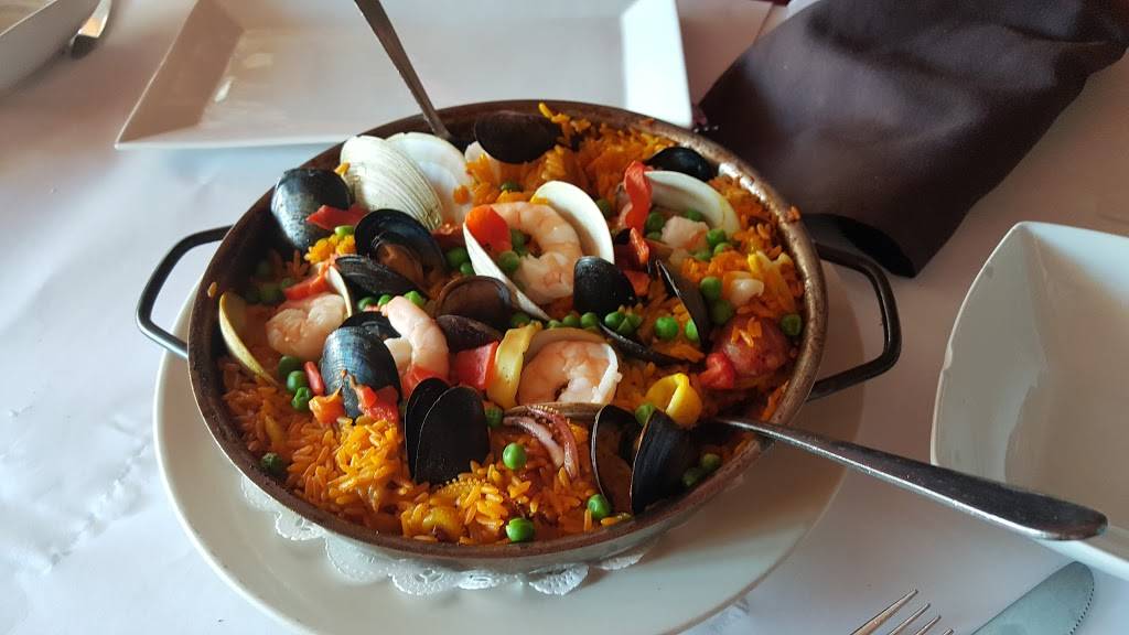 Cafe Ole | restaurant | 38-09 36th Ave, Long Island City, NY 11101, USA | 7183497777 OR +1 718-349-7777