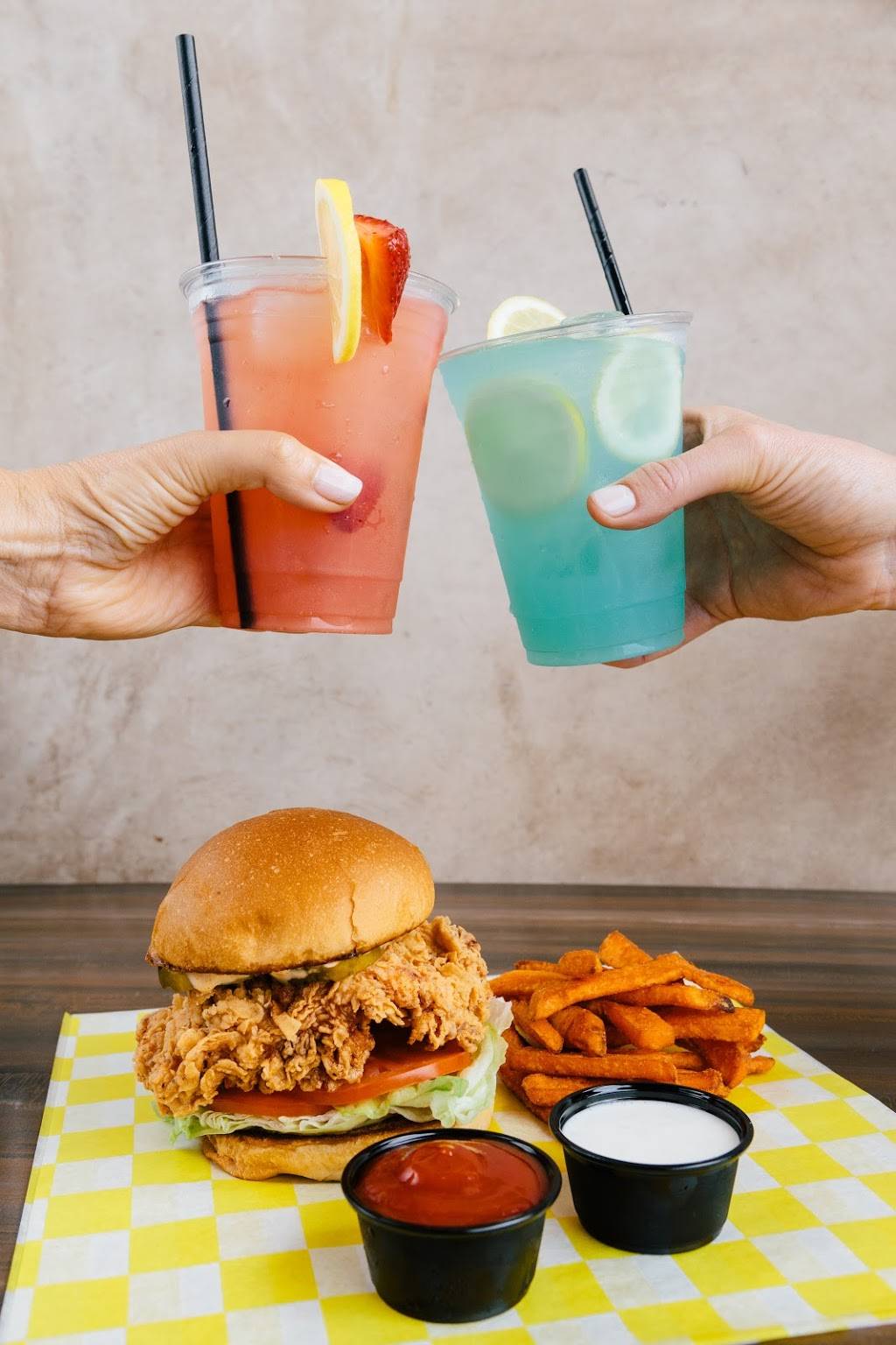 Chicken TWILI | restaurant | 21770 Del Amo Cir E, Torrance, CA 90503, USA | 3102939838 OR +1 310-293-9838