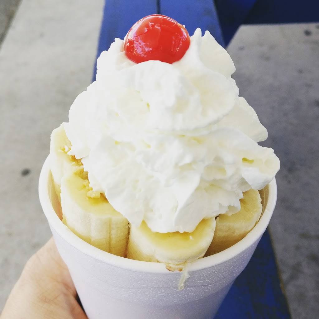 Powells Dairy Freeze | restaurant | 1212 N Temple Ave, Starke, FL 32091, USA | 9049646567 OR +1 904-964-6567
