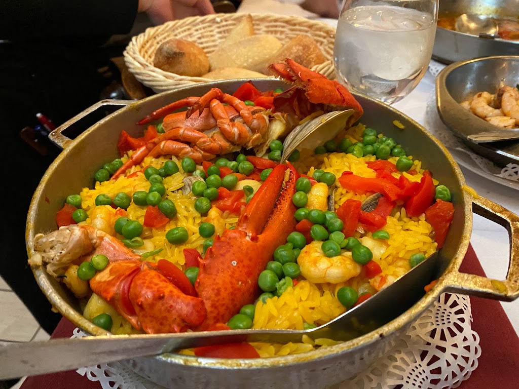 Casa Vasca | restaurant | 141 Elm St, Newark, NJ 07105, USA | 9734651350 OR +1 973-465-1350