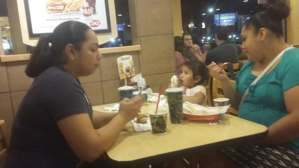 Dairy Queen Grill & Chill | restaurant | 328 N Main St, Jamestown, TN 38556, USA | 9318799293 OR +1 931-879-9293