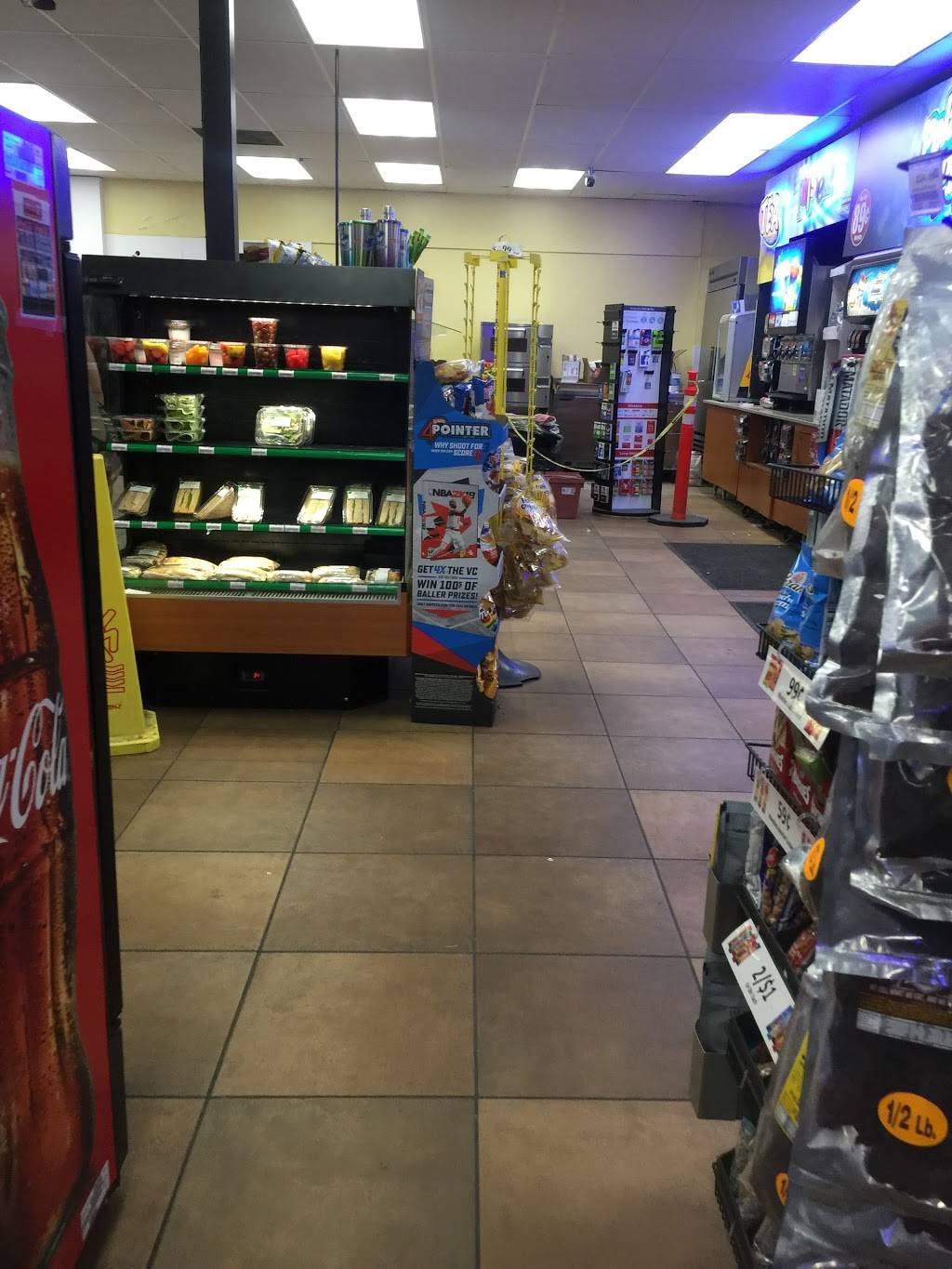 Circle K | cafe | 111 Del Mar Ave, Costa Mesa, CA 92627, USA | 9496506482 OR +1 949-650-6482
