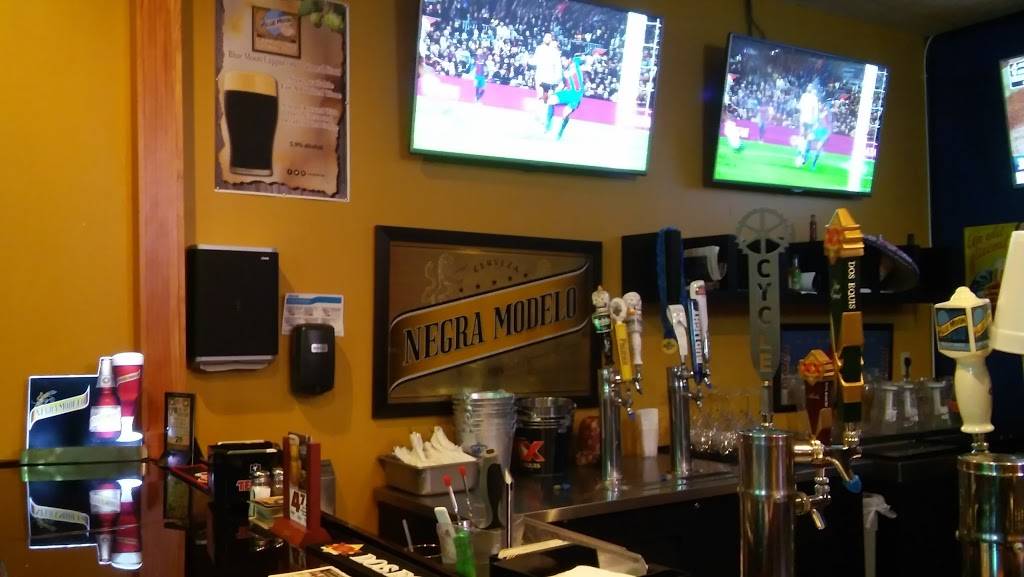 Cantina Mexican Grill & Bar | restaurant | 10032 Cross Creek Blvd, Tampa, FL 33647, USA | 8134064856 OR +1 813-406-4856