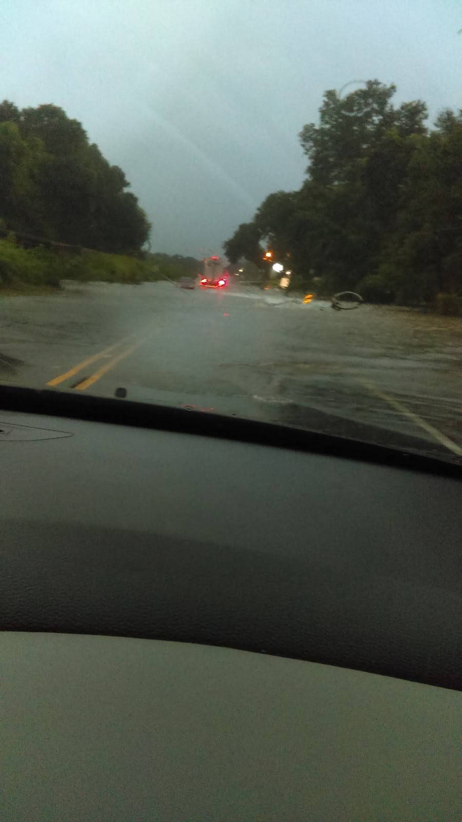 Kips Cajun Seafood | restaurant | 1535 Old Spanish Trail Hwy N, St Martinville, LA 70582, USA | 3372803362 OR +1 337-280-3362