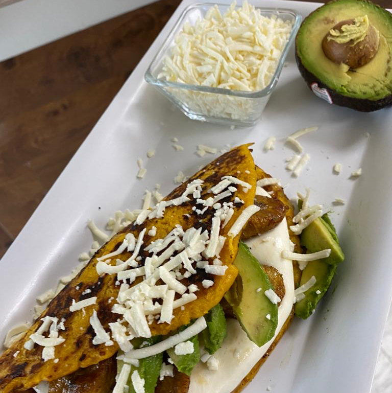 Dale Arepa Bar & Healthy Bistro | restaurant | 1711 Coral Way, Miami, FL 33145, USA | 7865584838 OR +1 786-558-4838