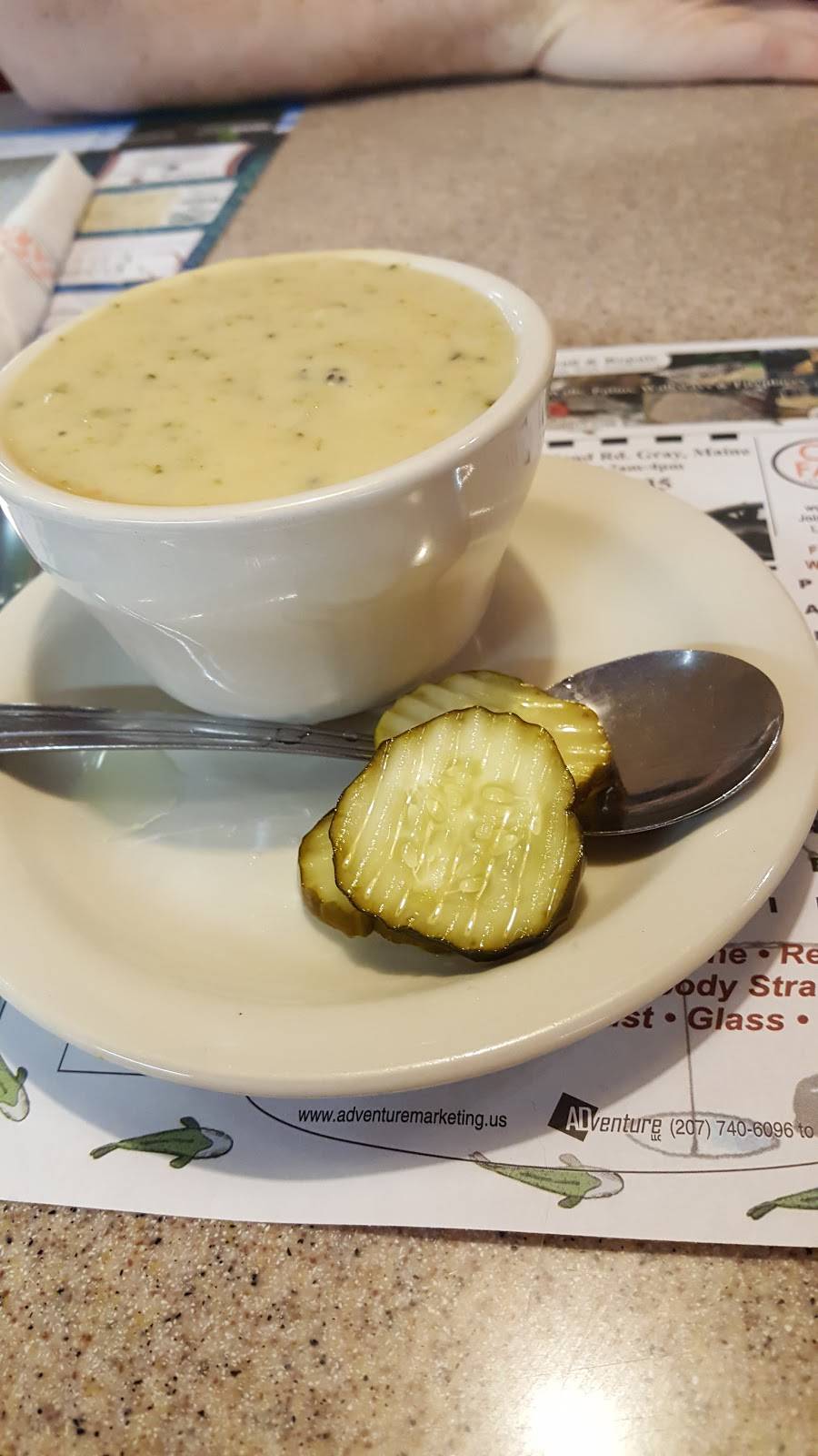 Cole Farms Restaurant & Pub | restaurant | 64 Lewiston Rd, Gray, ME 04039, USA | 2076574714 OR +1 207-657-4714