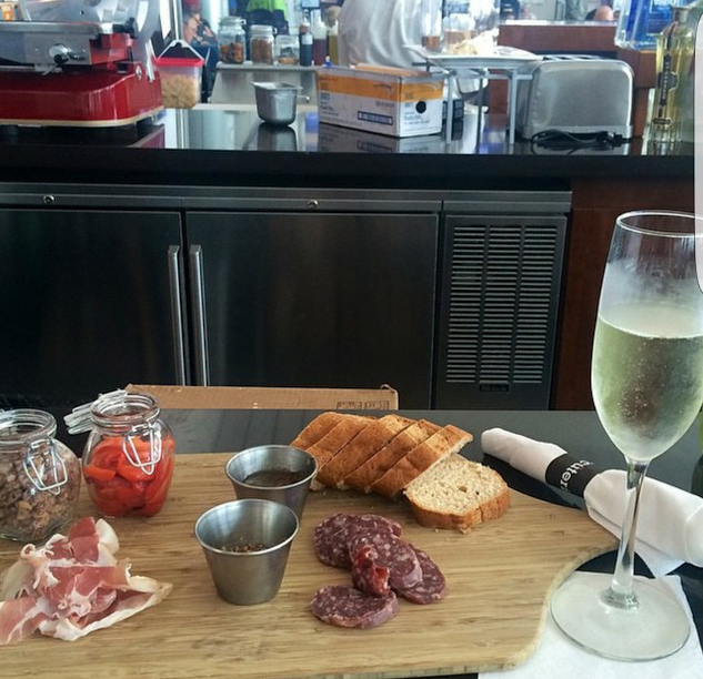 Barcüterie | restaurant | 3950 S Terminal Rd, Houston, TX 77032, USA | 2812333370 OR +1 281-233-3370