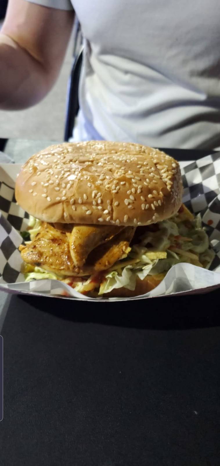 The Venezuelan burger House | restaurant | 7032 Narcoossee Rd, Orlando, FL 32822, USA | 7865600376 OR +1 786-560-0376