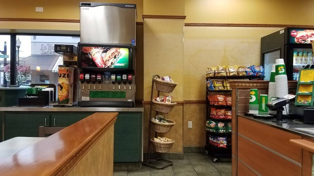 Subway | meal takeaway | 301 E Main St, Hillsboro, OR 97123, USA | 5035478331 OR +1 503-547-8331