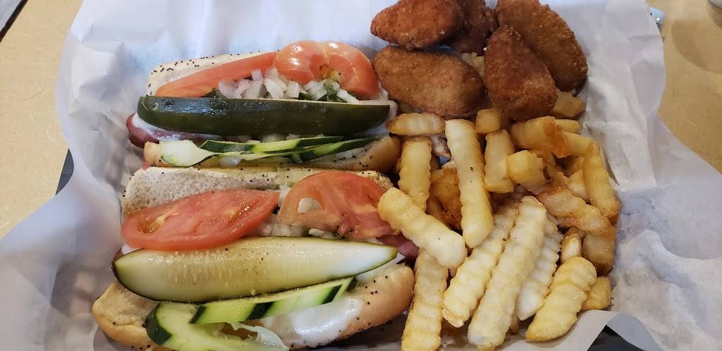 Sammies | restaurant | 728 N Fairfield Rd, Round Lake, IL 60073, USA | 8475463900 OR +1 847-546-3900