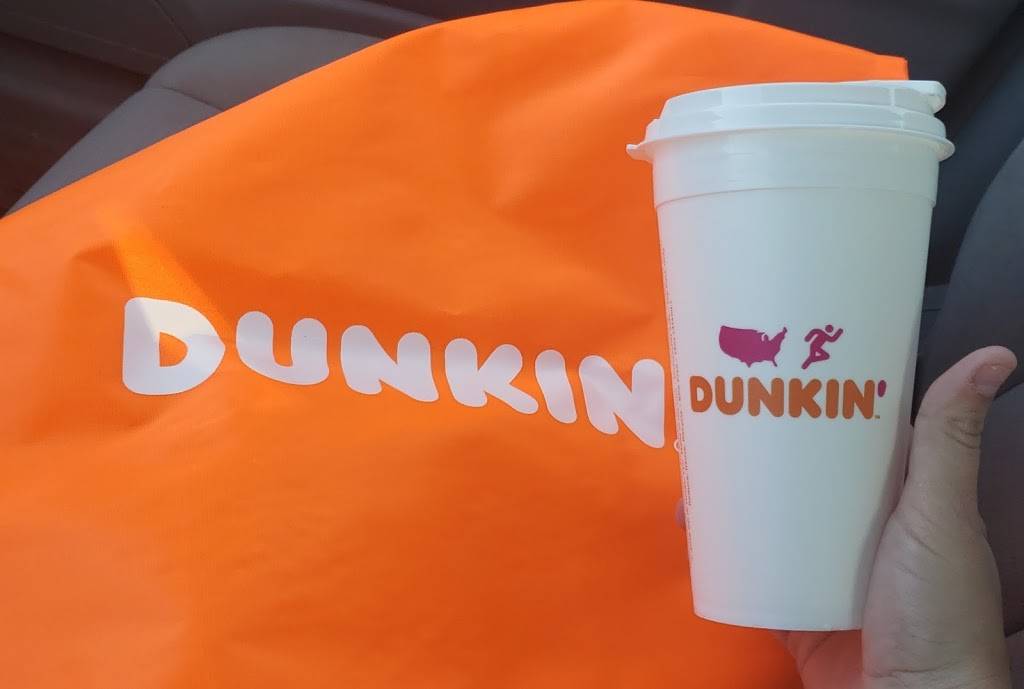 Dunkin | bakery | 1030 N County Line St, Fostoria, OH 44830, USA | 4194367382 OR +1 419-436-7382