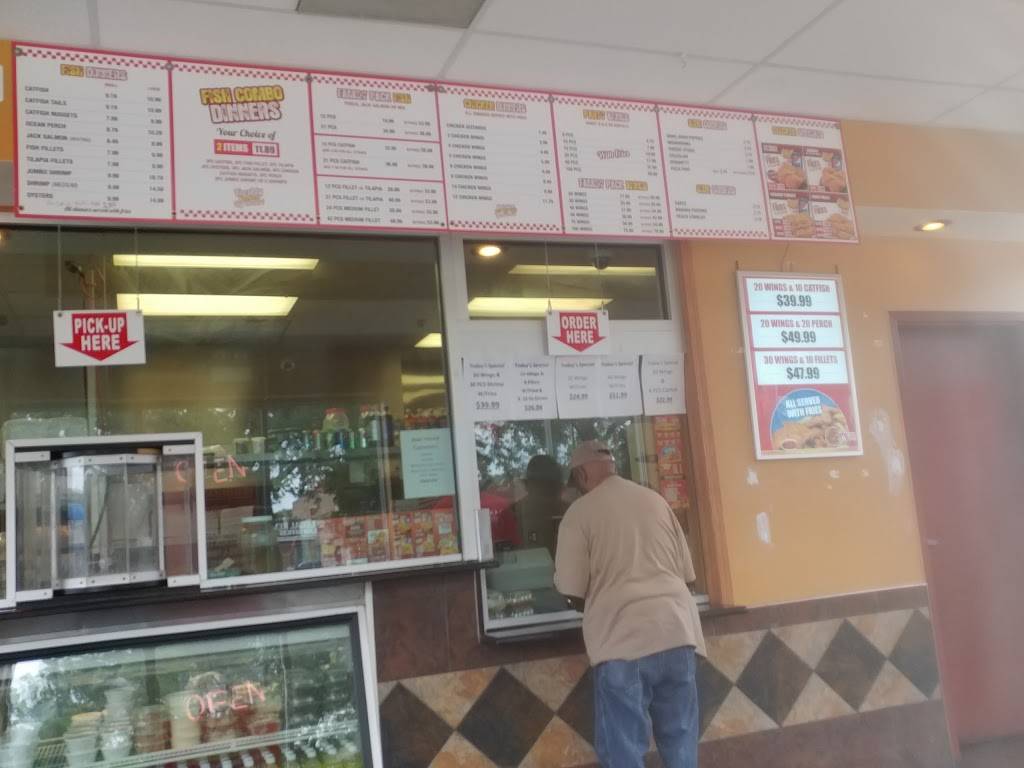 J & J Fish | restaurant | 8524 S Stony Island Ave, Chicago, IL 60617, USA | 7739338906 OR +1 773-933-8906