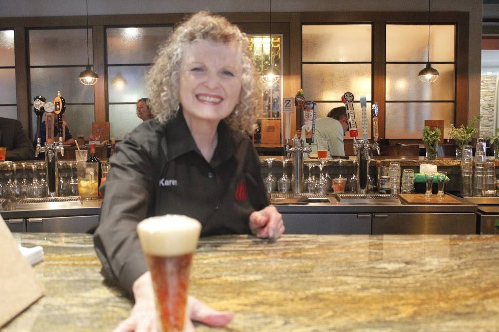 Redz Restaurant | restaurant | 515 Fellowship Road North, Mt Laurel, NJ 08054, USA | 8562220335 OR +1 856-222-0335