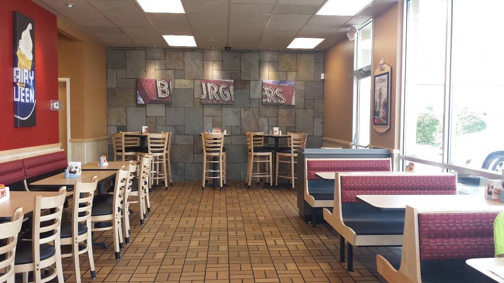 Dairy Queen Grill & Chill | restaurant | 3226 Brandon Ave SW, Roanoke, VA 24018, USA | 5403448200 OR +1 540-344-8200